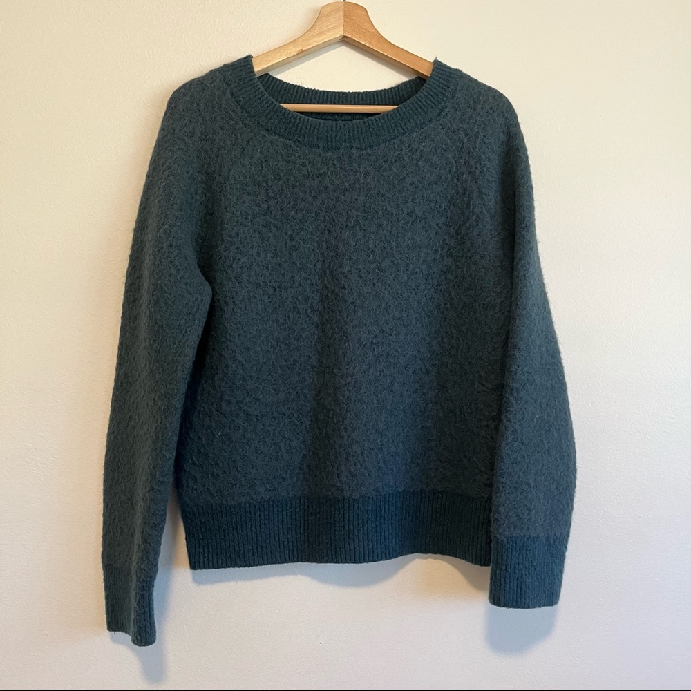 Lou and Grey Nylon Wool Blend Sweater (Blue) in Women’s Size Medium